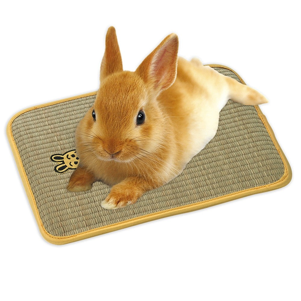Marukan Relaxing Rabbits Grass Mat - Medium